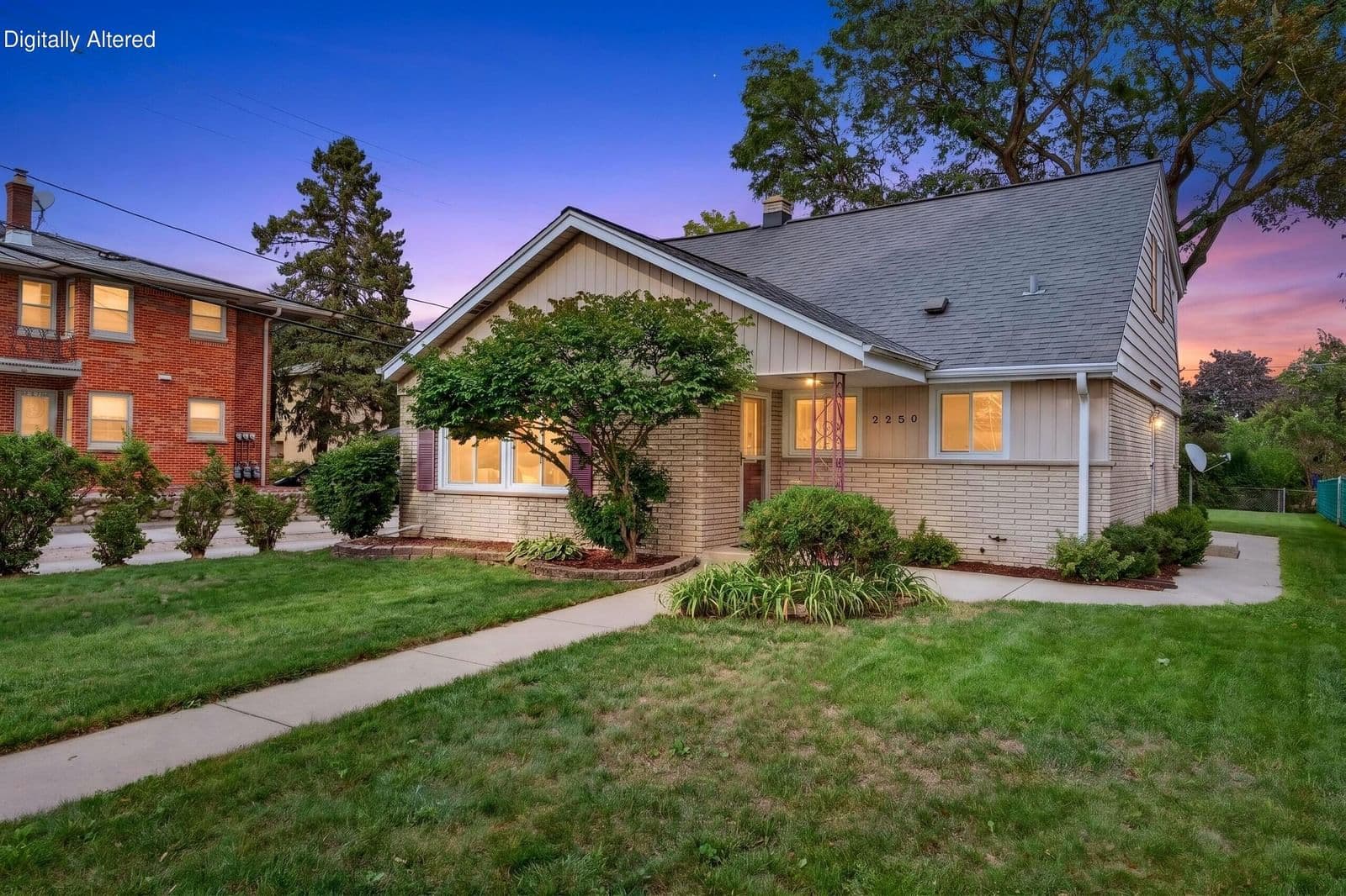 2250 103rd, Wauwatosa, WI 53226