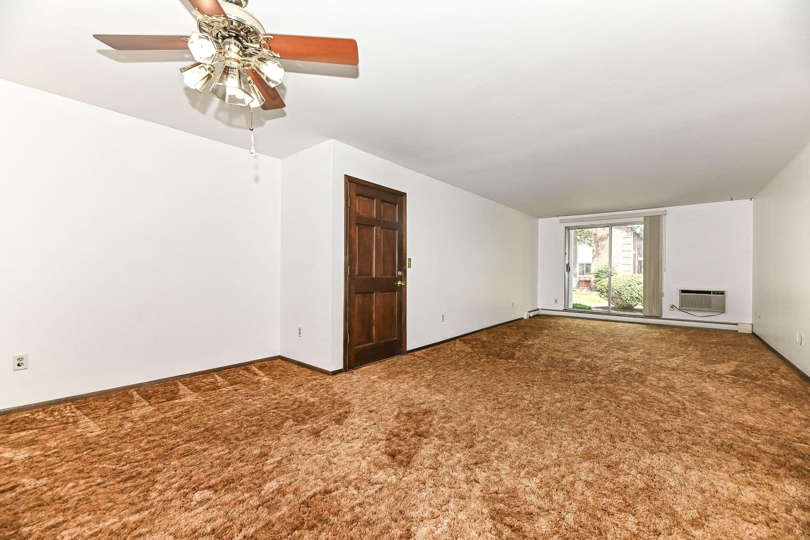 6183 Howard 5