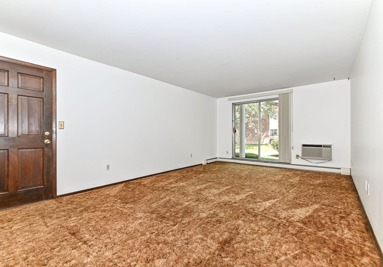 6183 Howard 4