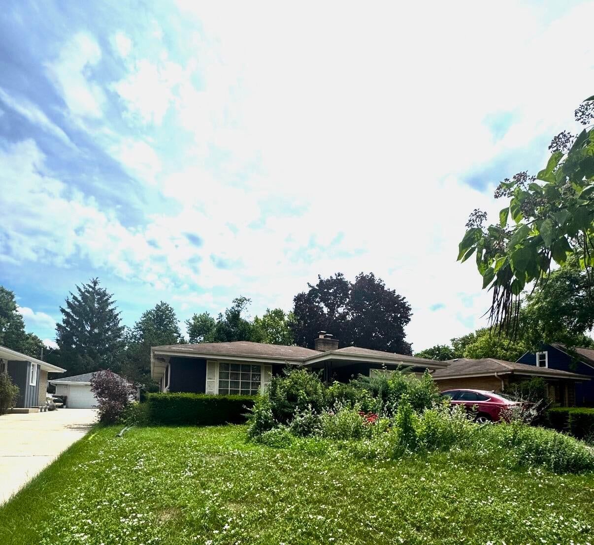 4114 94th, Wauwatosa, WI 53222