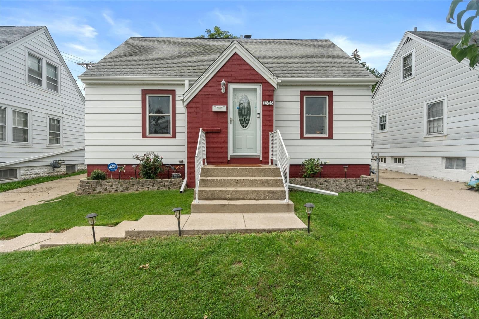 1355 94th, West Allis, WI 53214