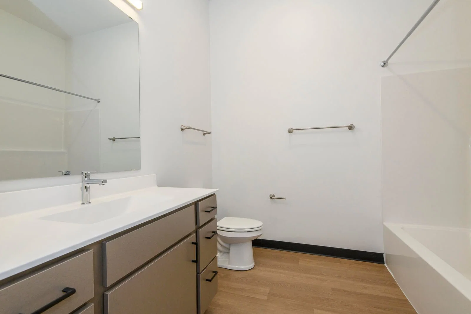 616 North Ave 4