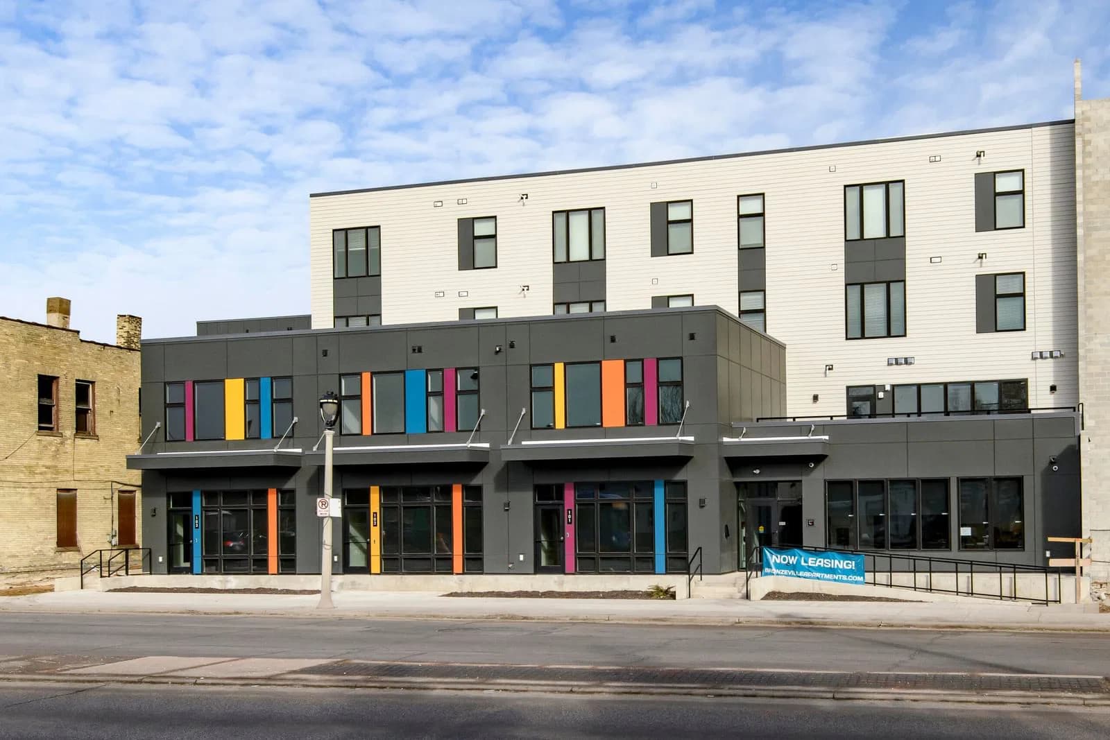 616 North Ave, Milwaukee, WI 53212 2