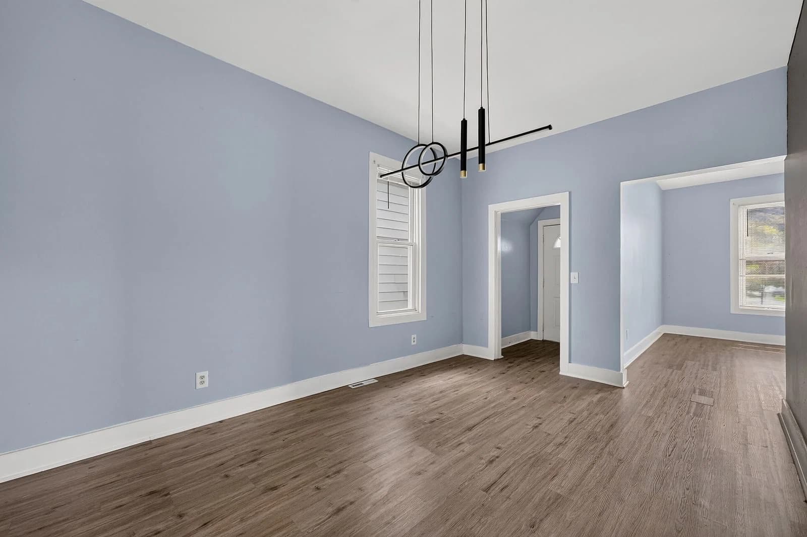 216 Center St 5