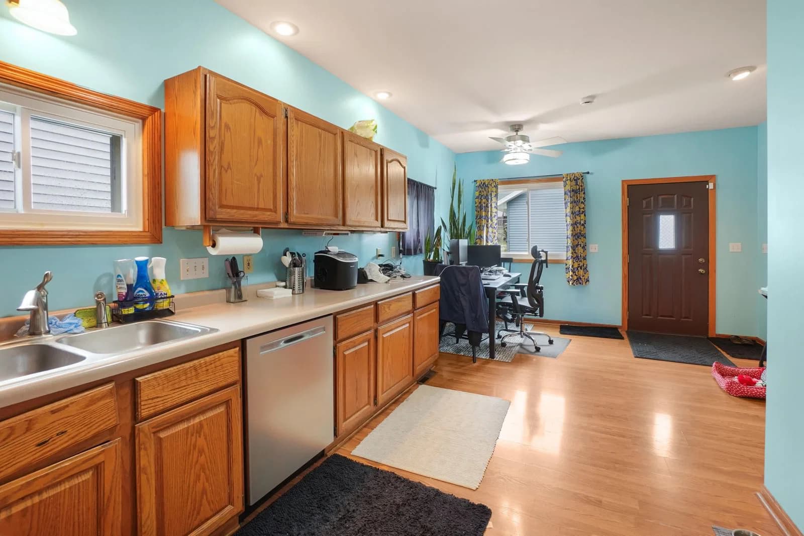 417 Michigan Ave 5
