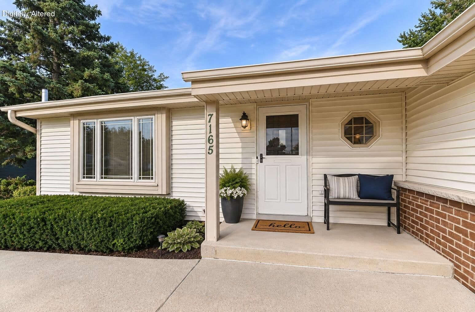 7165 Tifton Dr, Franklin, WI 53132 3