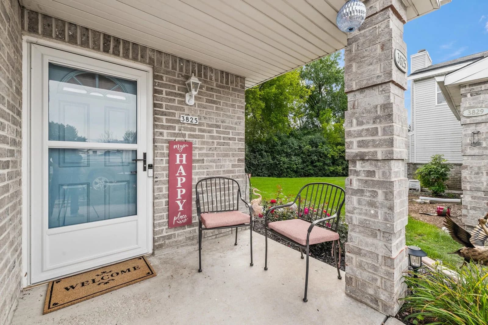 3825 College Ave, Franklin, WI 53221 3