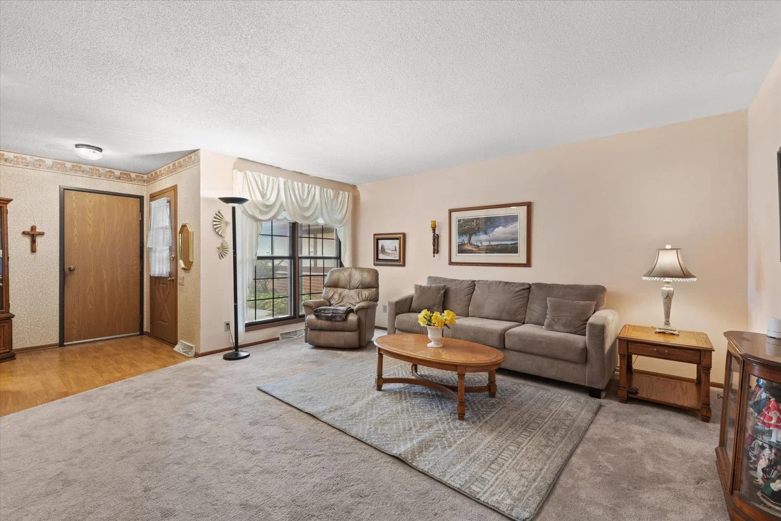 8173 Legend Dr, Franklin, WI 53132 2