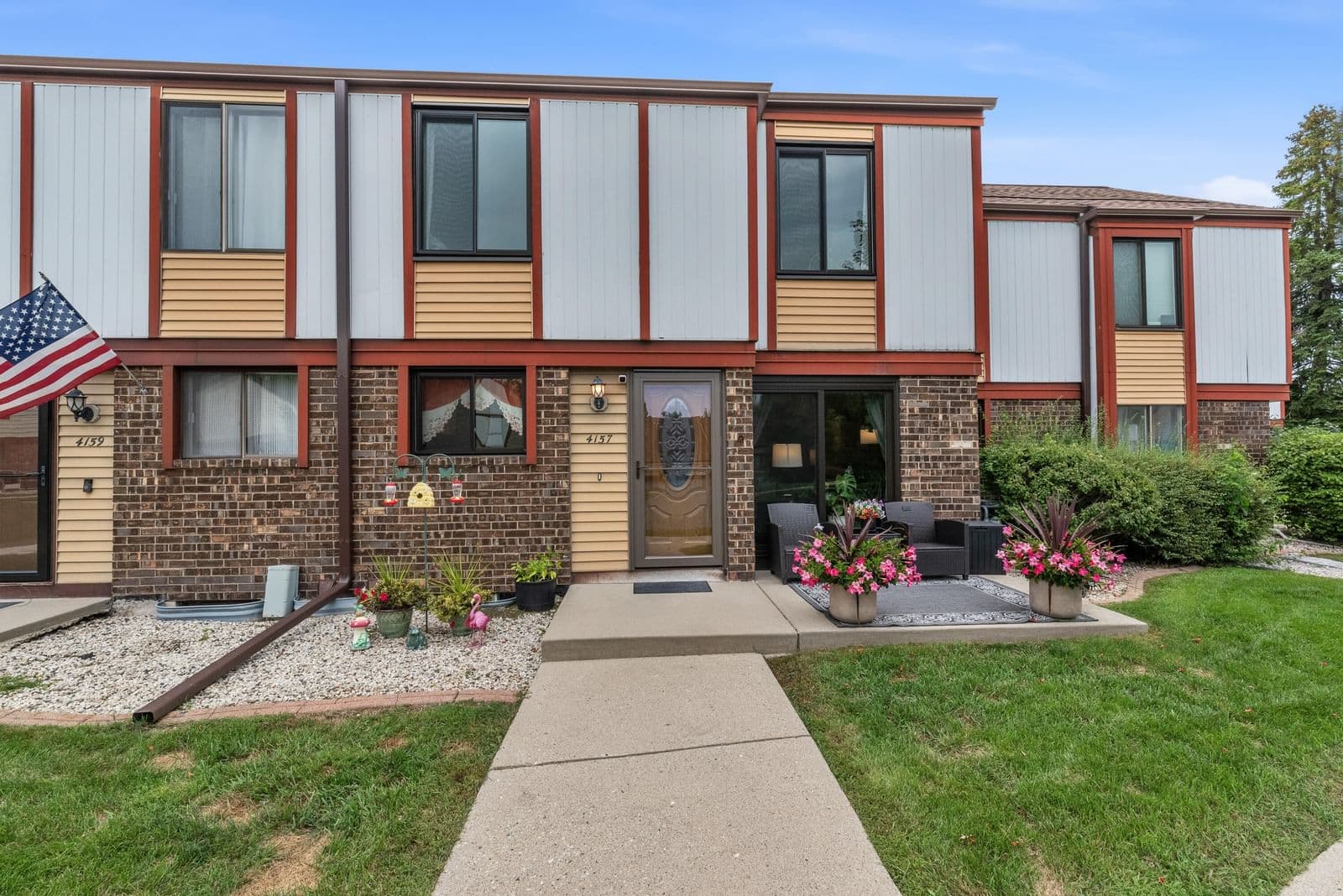 4157 College Ave, Franklin, WI 53221 2