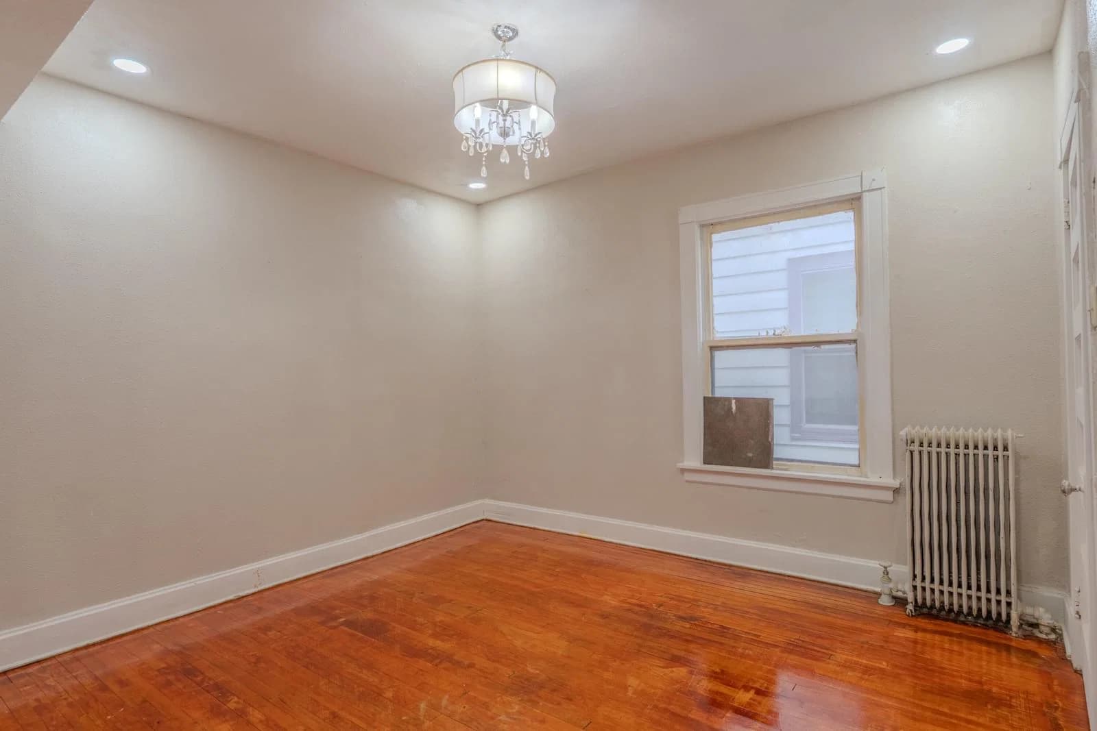 3241 Juneau Ave 5