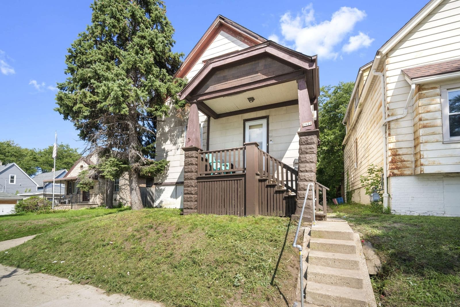 2426 35th St, Milwaukee, WI 53215