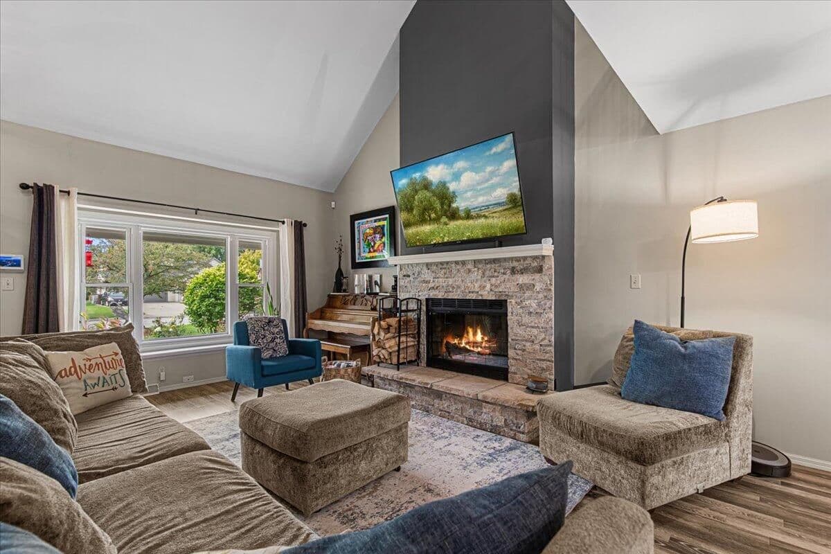 1312 Noel Ct 4