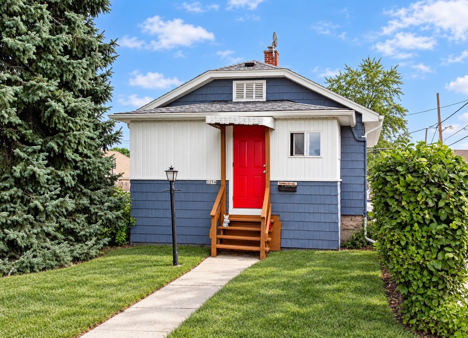2254 75th St, West Allis, WI 53219 2