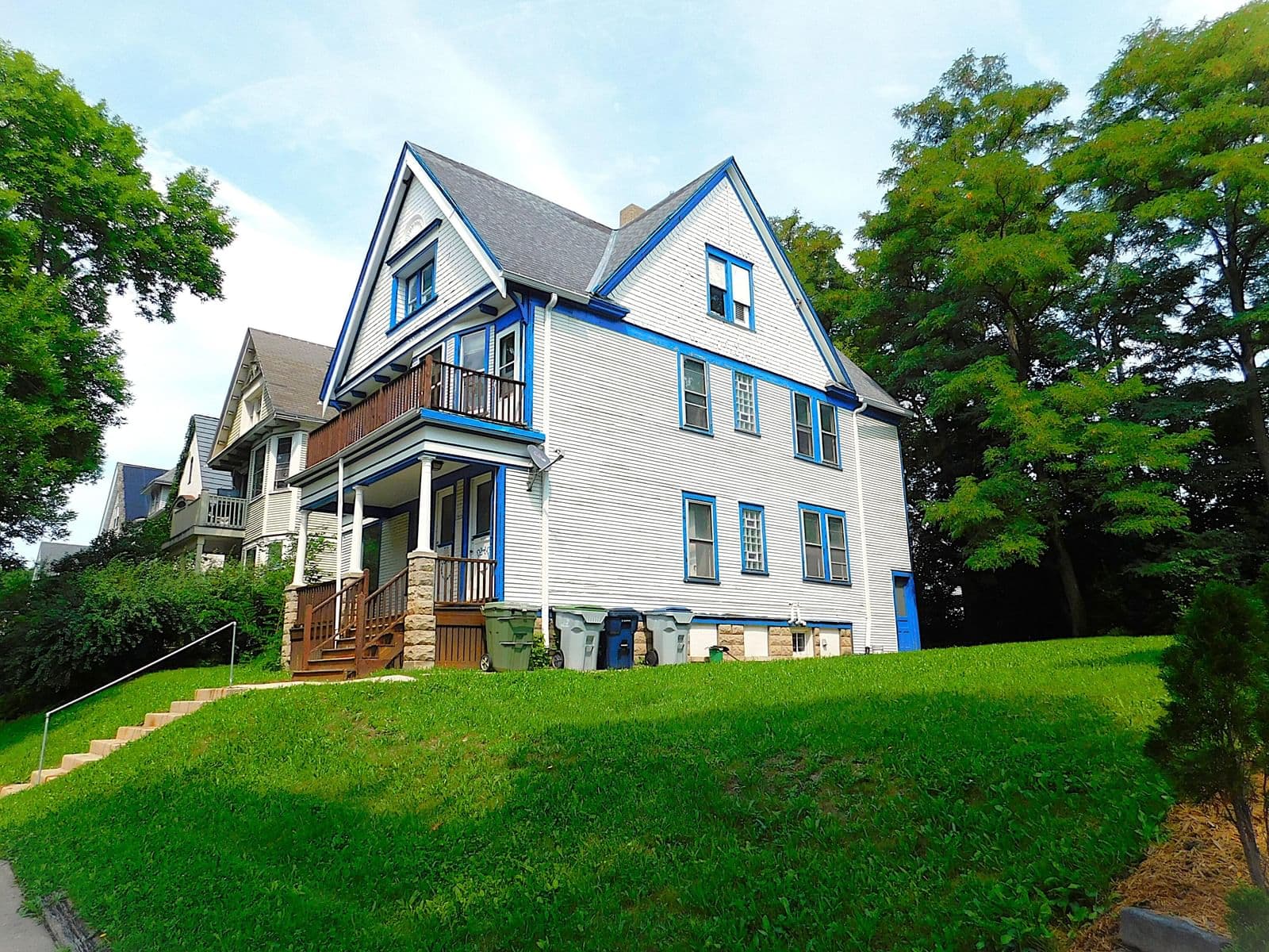 2444 Palmer St, Milwaukee, WI 53212 3