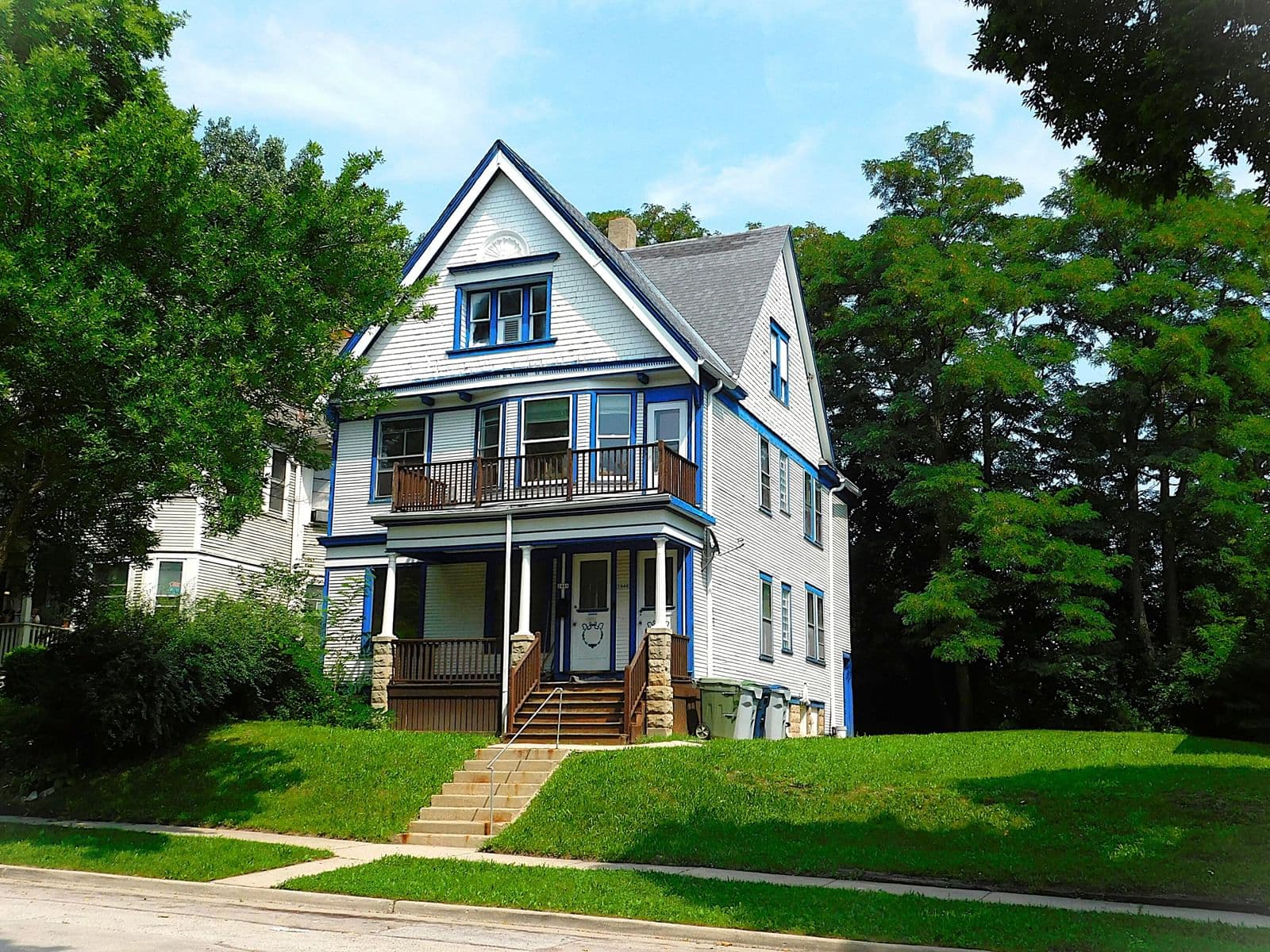 2444 Palmer St, Milwaukee, WI 53212 2