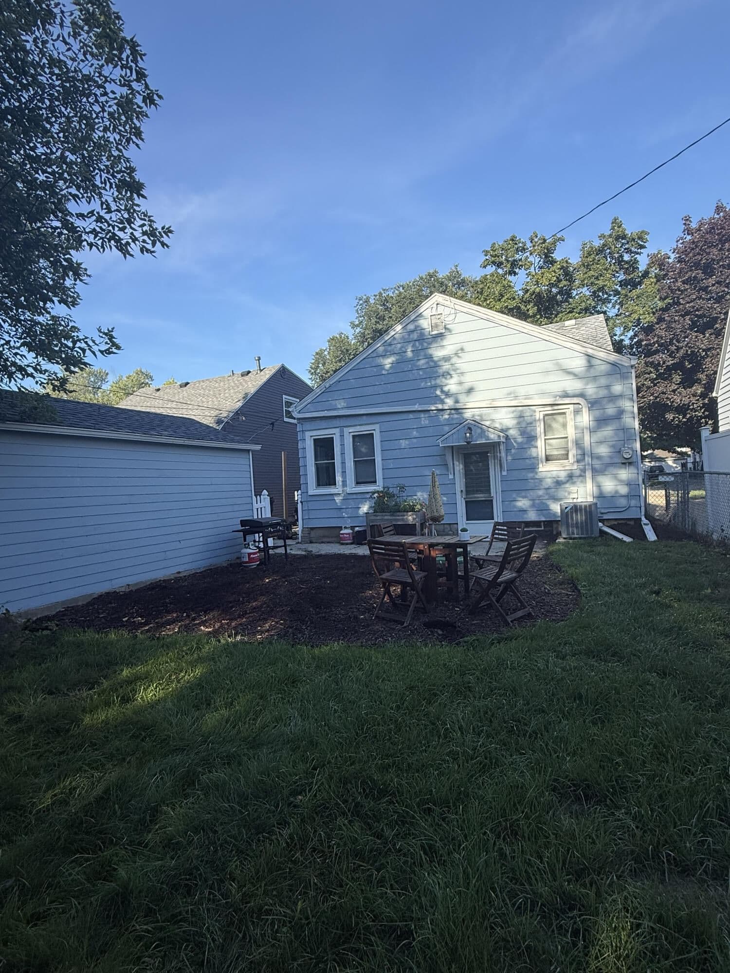 1204 110th St, West Allis, WI 53214 2
