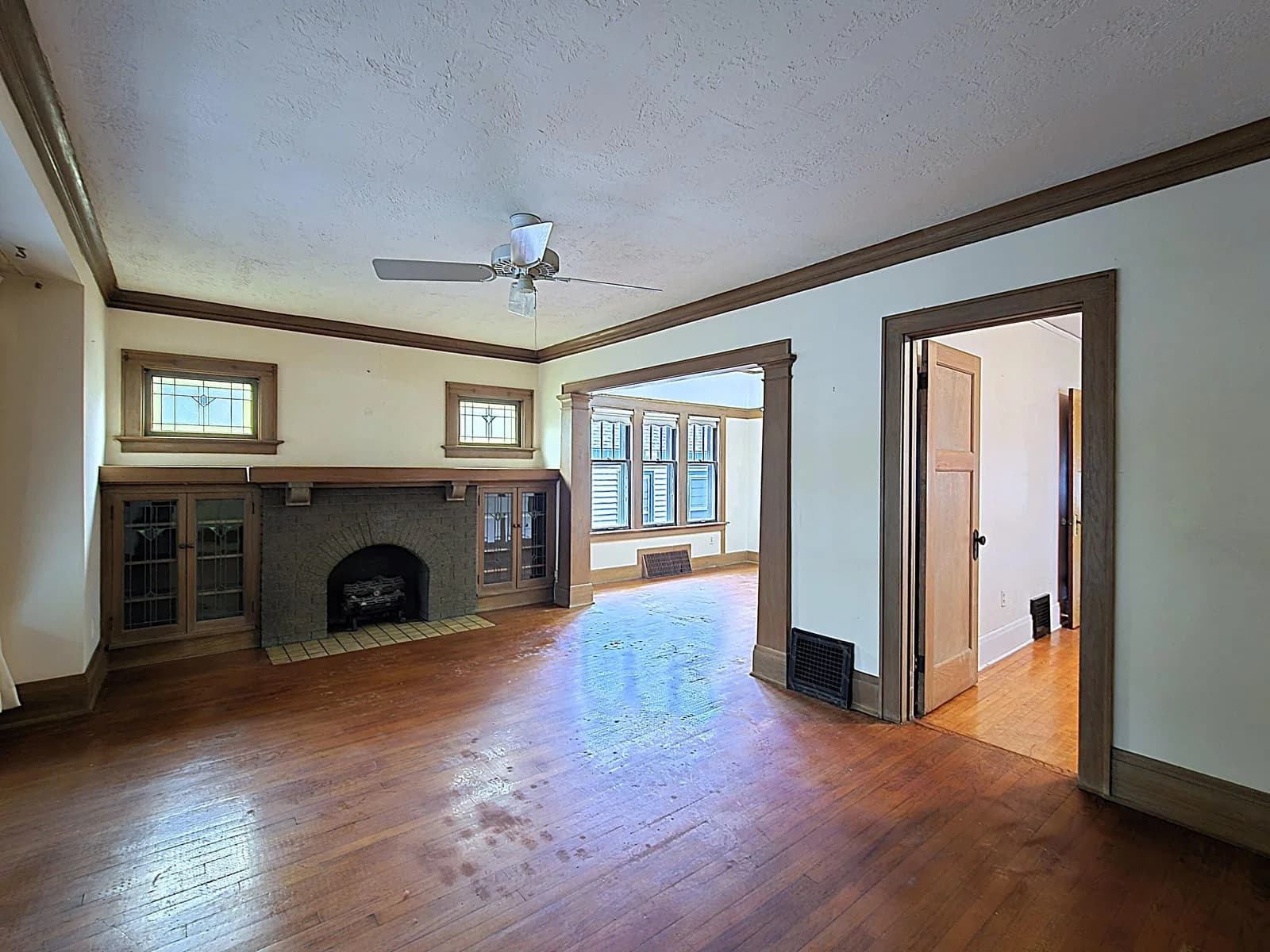627 Russell Ave 5