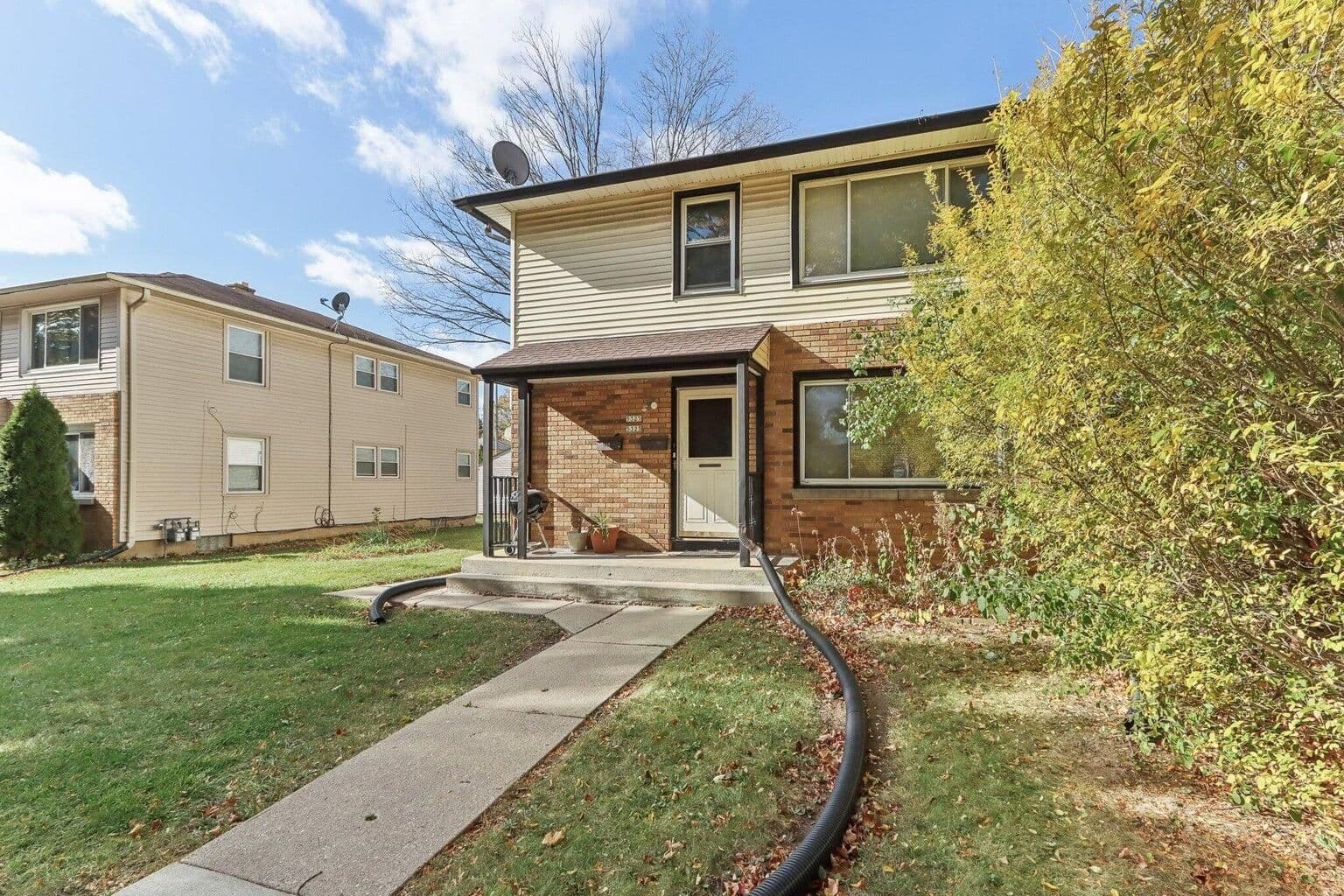 5323 27th St, Milwaukee, WI 53209 3