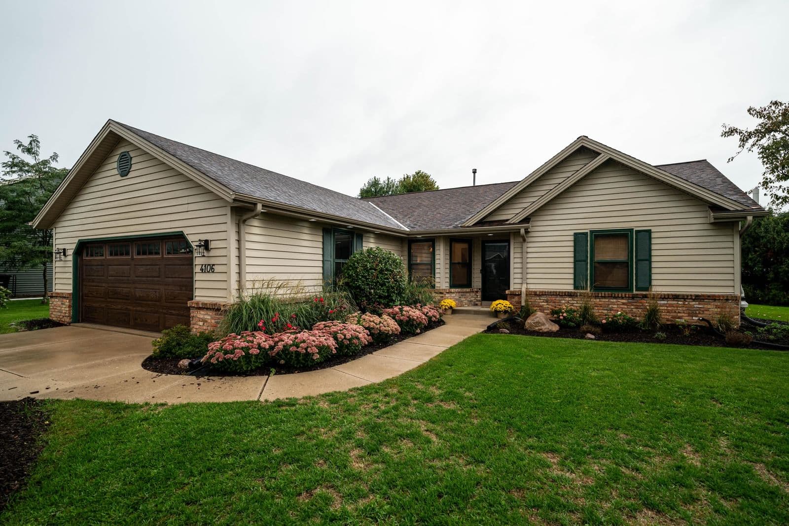 4106 Southwood Dr, Franklin, WI 53132