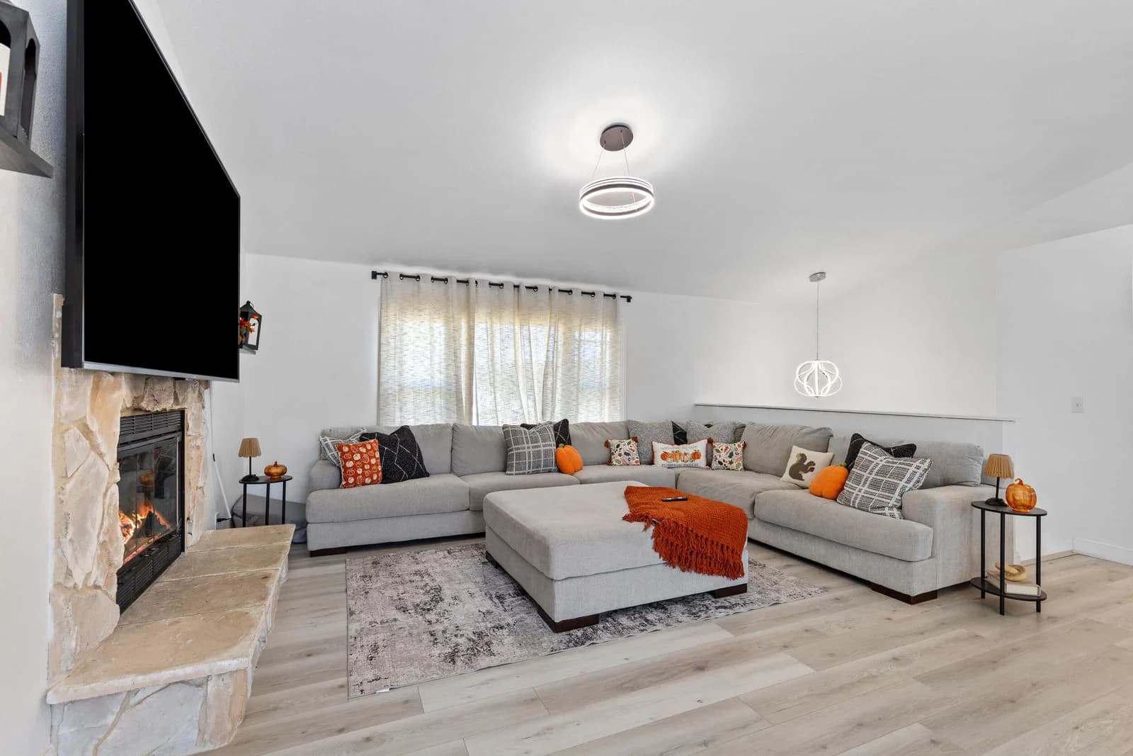 1096 Libby Ct 5