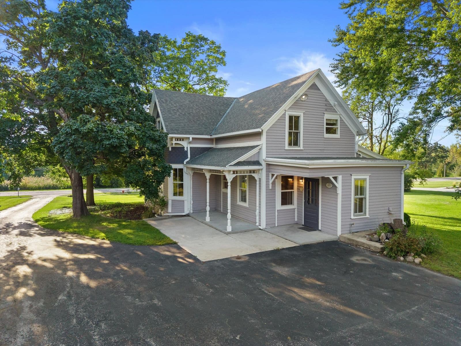 7582 51st St, Franklin, WI 53132