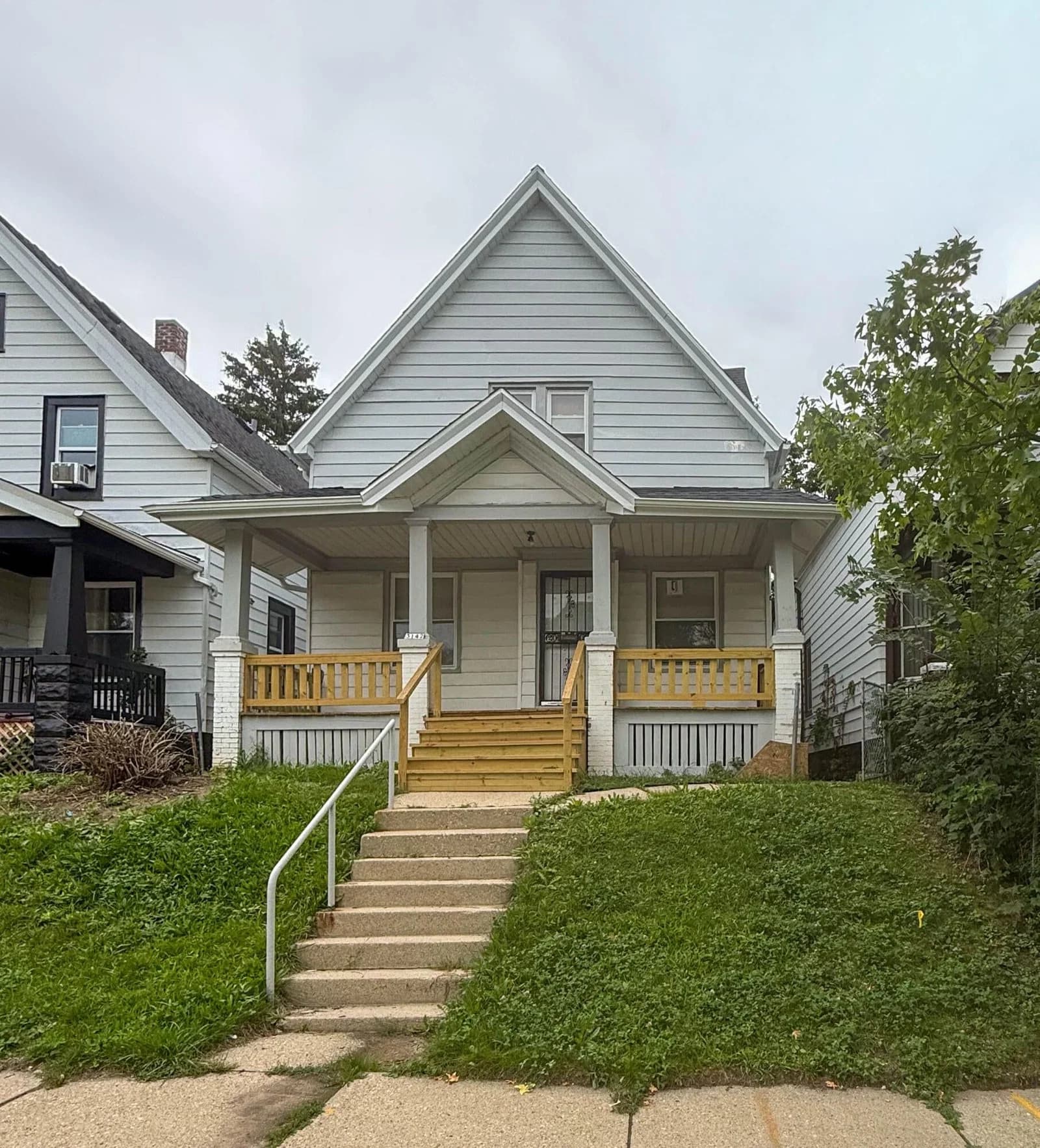 3142 15th St, Milwaukee, WI 53206