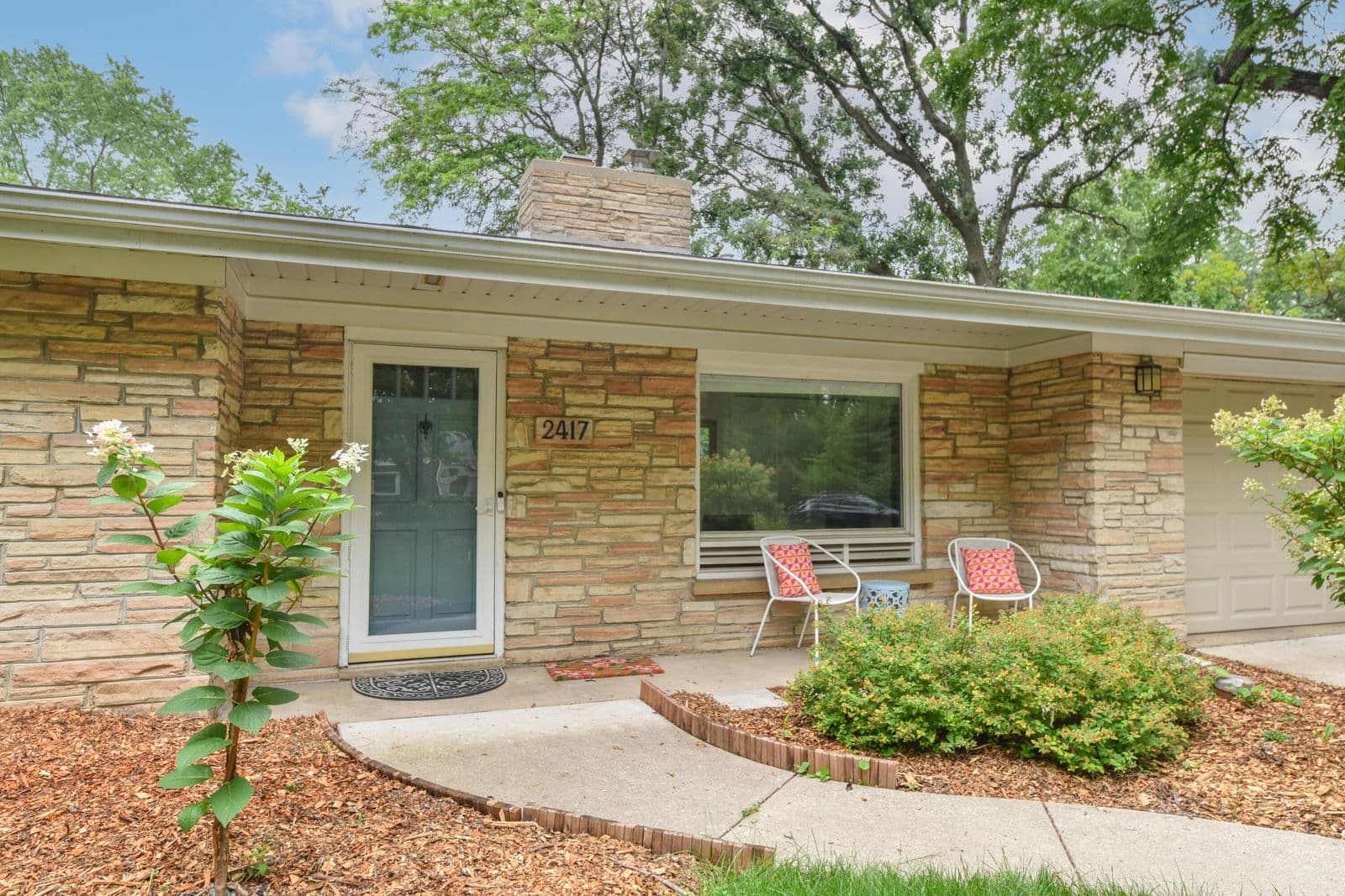 2417 117th St, Wauwatosa, WI 53226 3
