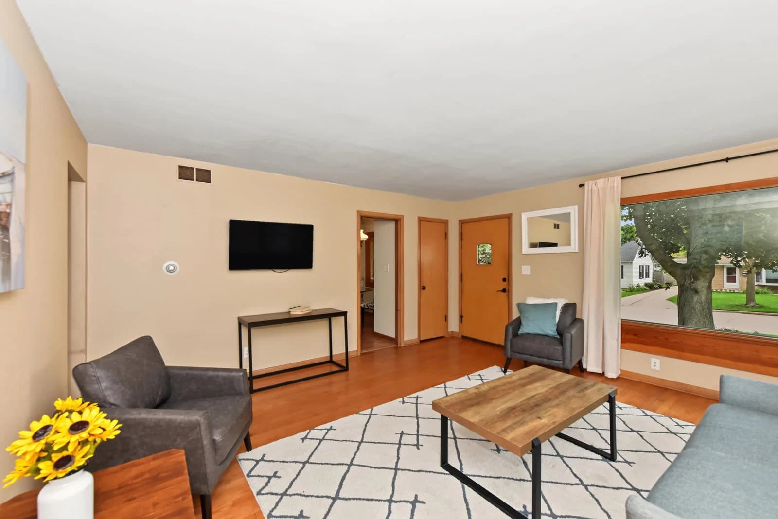 1120 102nd St 4
