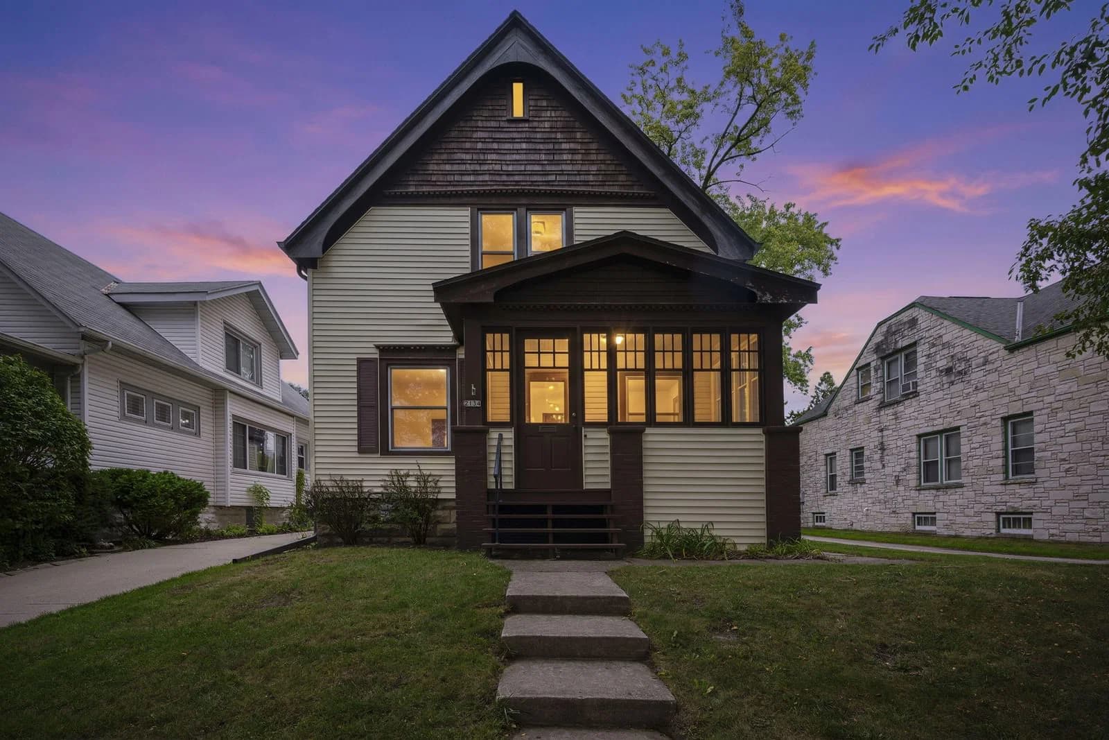2134 84th St, West Allis, WI 53227