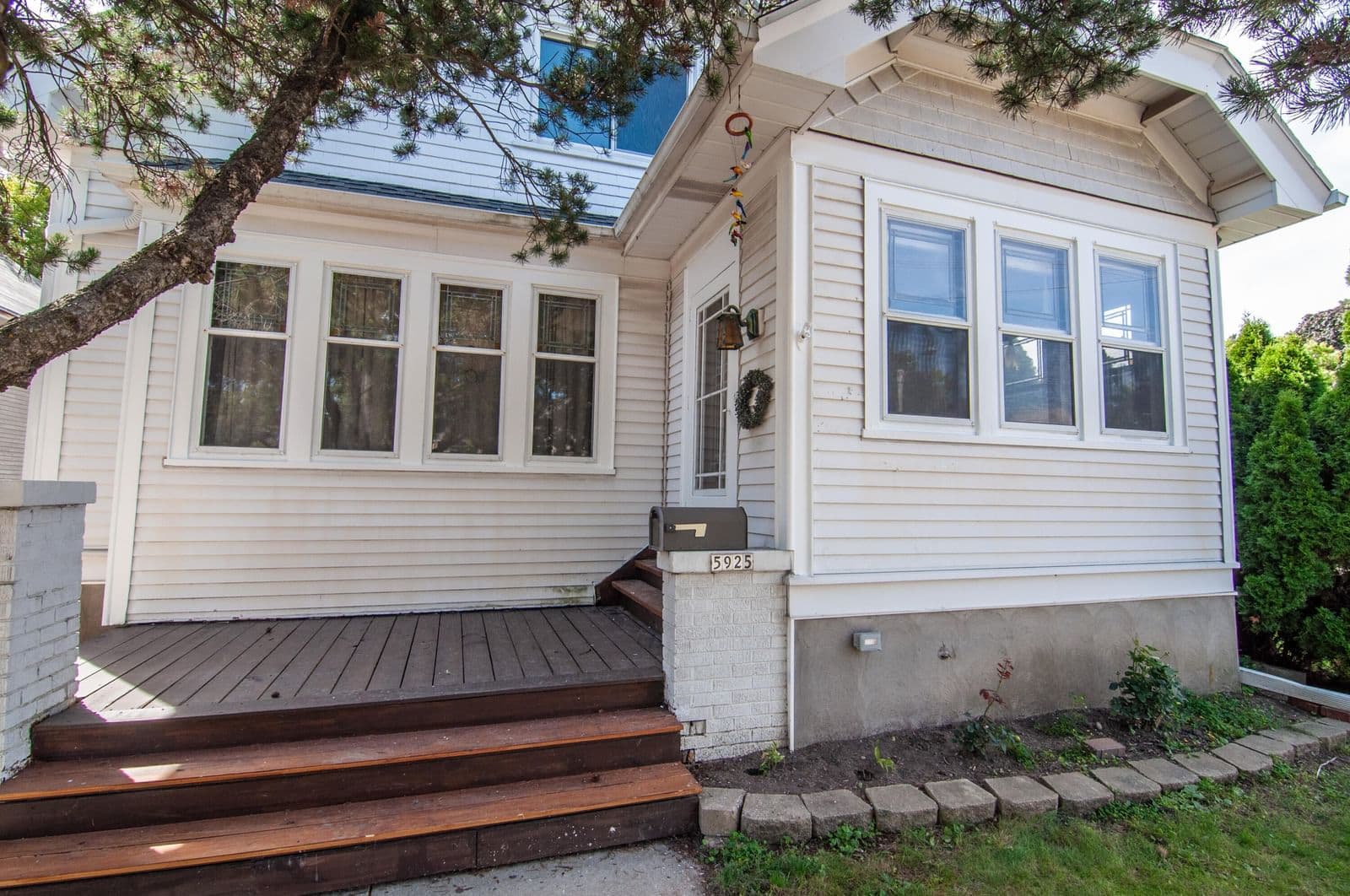 5925 Lloyd St, Milwaukee, WI 53208 2