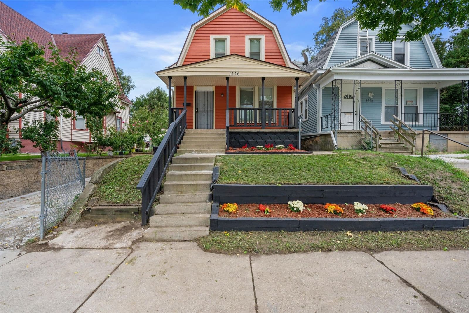 1220 25th St, Milwaukee, WI 53204