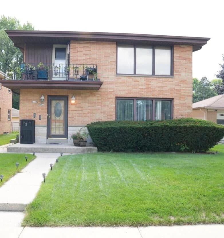 8713 Appleton Ave, Milwaukee, WI 53225