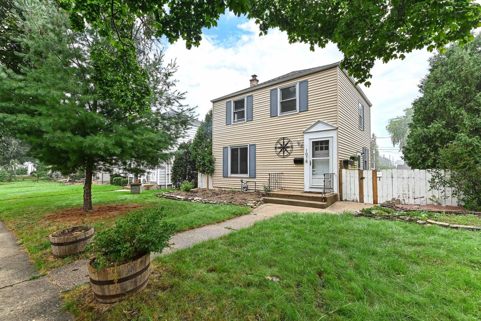 1018 Wilbur Ave, Milwaukee, WI 53207