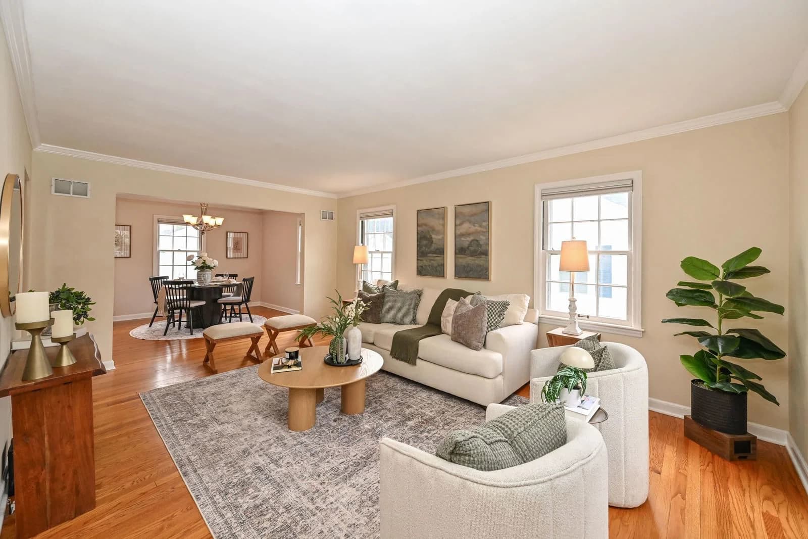 2336 82nd St, Wauwatosa, WI 53213 2