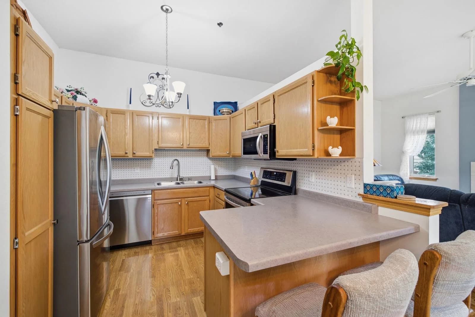 3109 Toldt Pkwy, West Allis, WI 53227 3