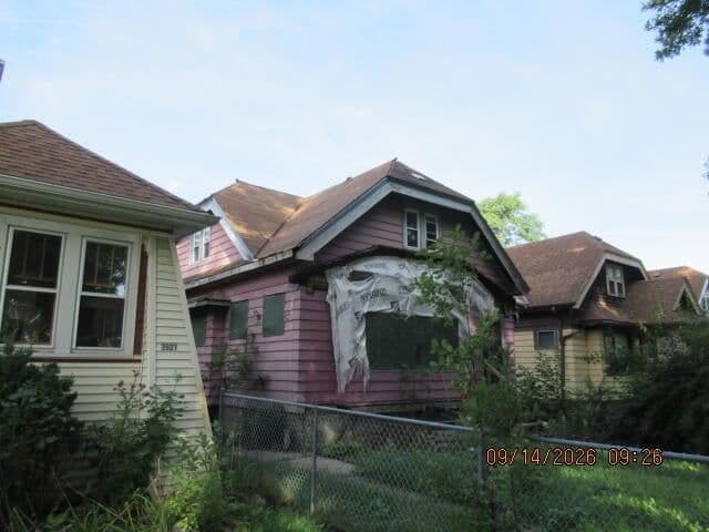 3931 24th Pl, Milwaukee, WI 53206 2