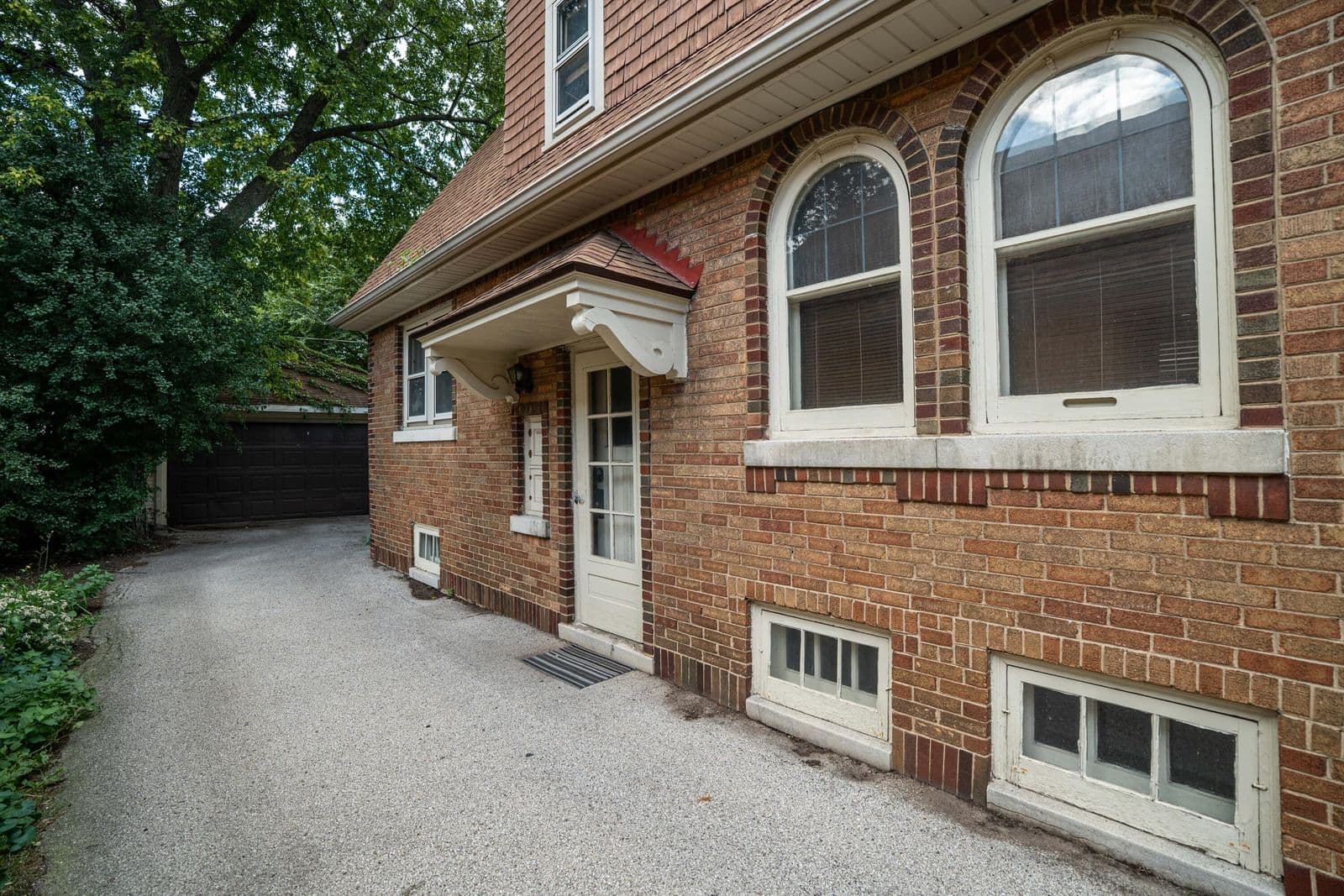 2635 68th St, Wauwatosa, WI 53213 2