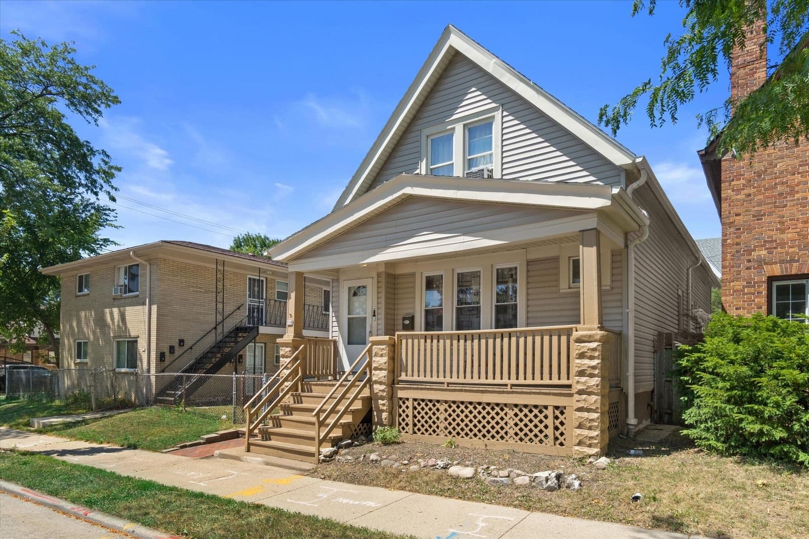 806 Lapham Blvd, Milwaukee, WI 53204 2