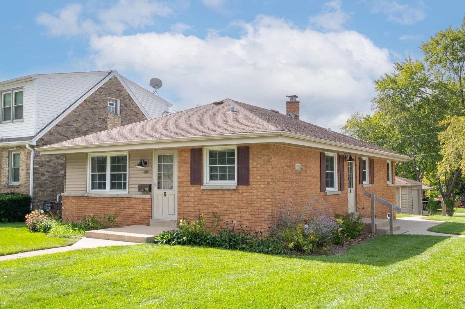 4175 92nd St, Wauwatosa, WI 53222 2