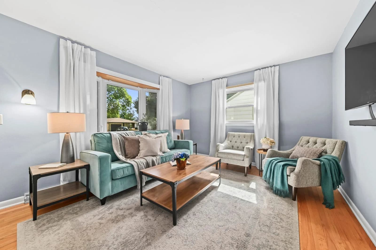1827 117th St, Wauwatosa, WI 53226 3