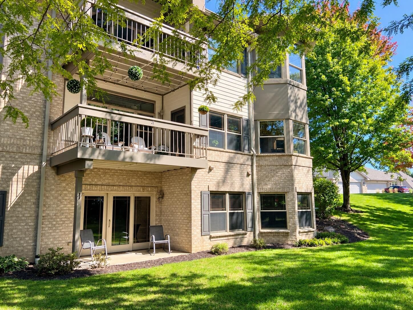 7561 Tuckaway Pines Cir, Franklin, WI 53132 2