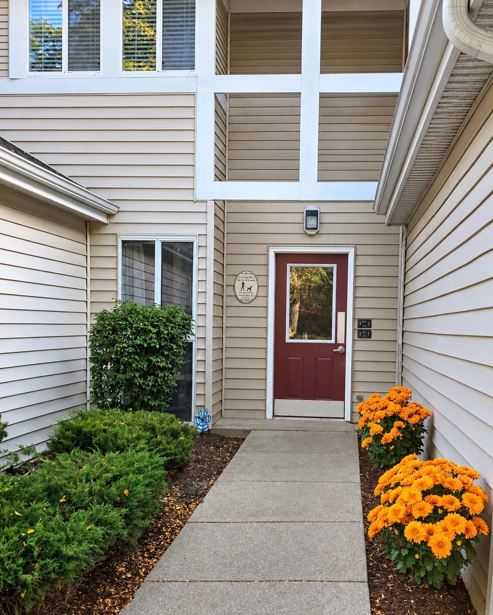 815 Puetz Rd, Oak Creek, WI 53154