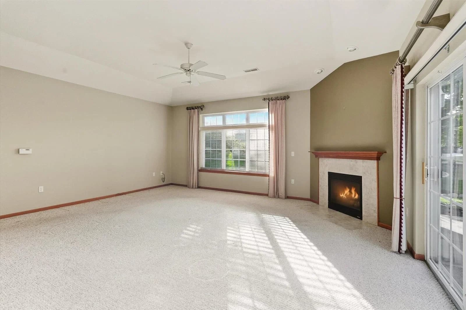 5364 Butterfield Way, Greenfield, WI 53221 3