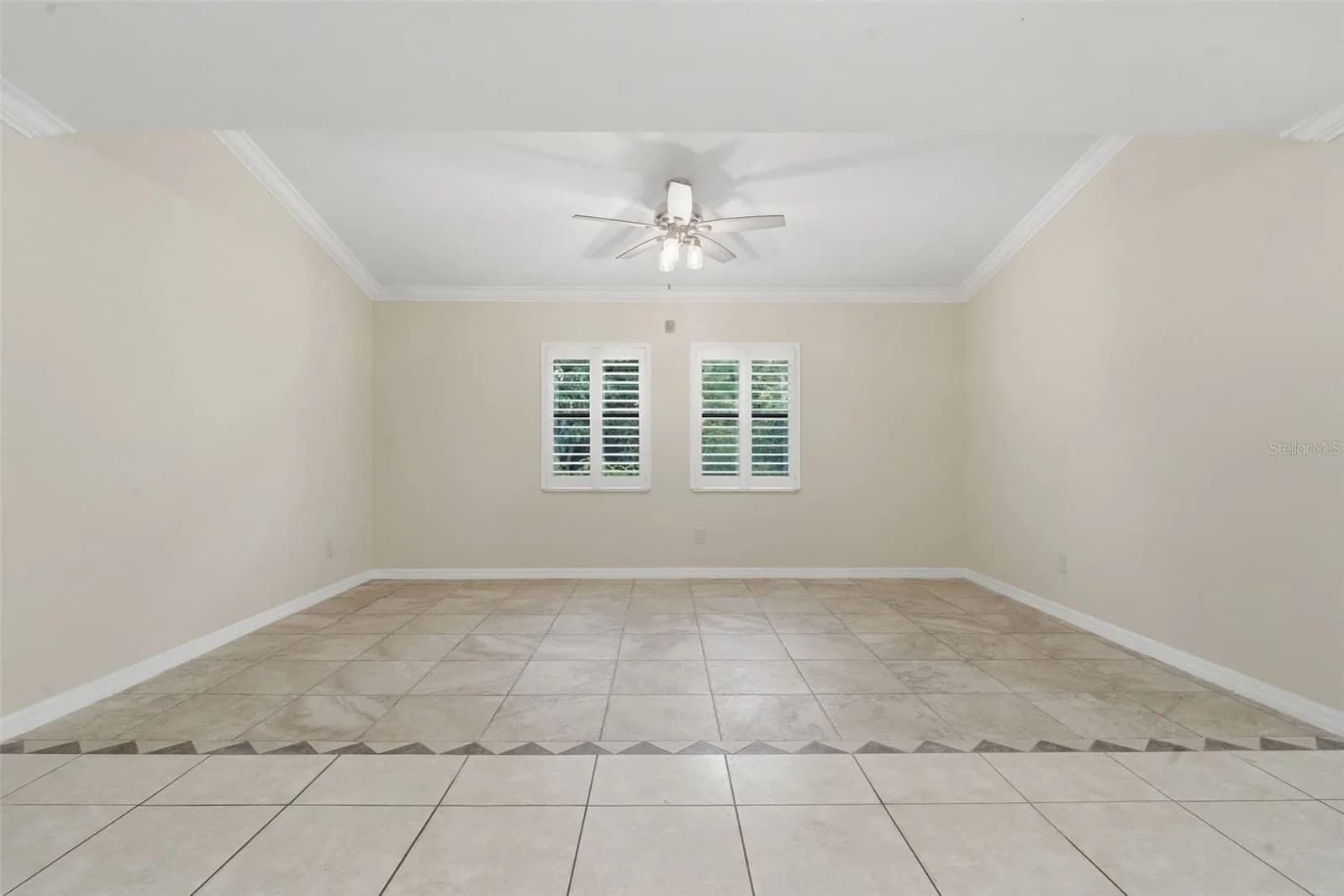 8423 BERMUDA DUNES 5