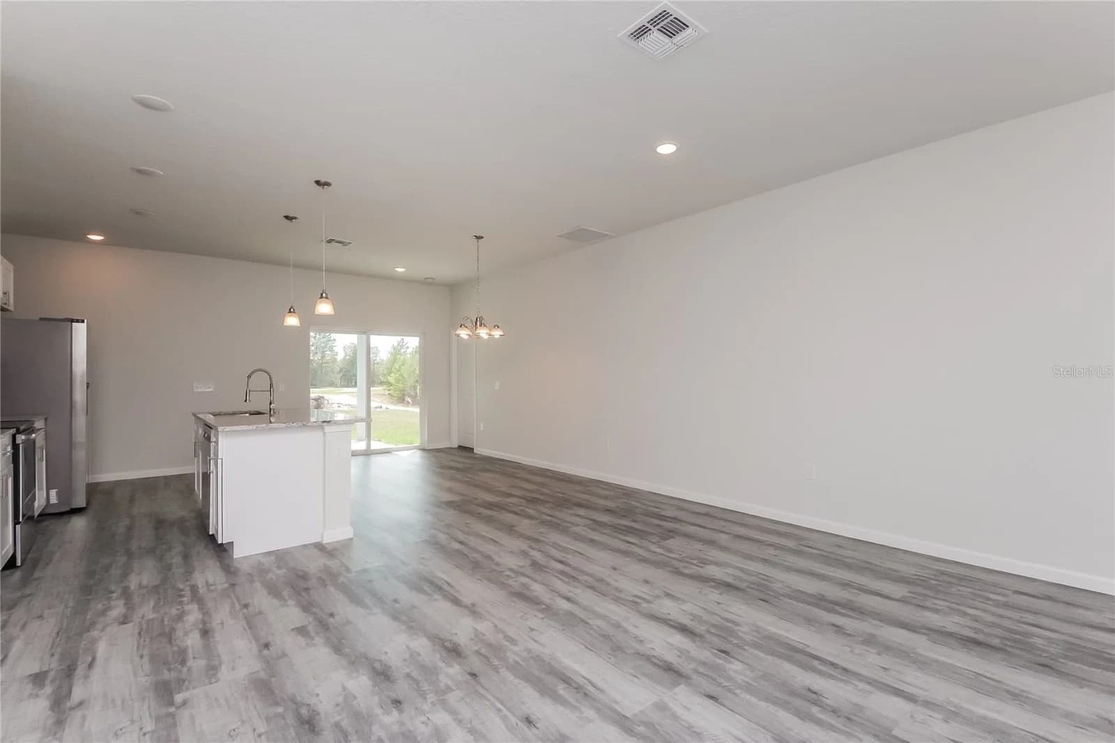 137 VIOLET CT, Kissimmee, FL 34759 3