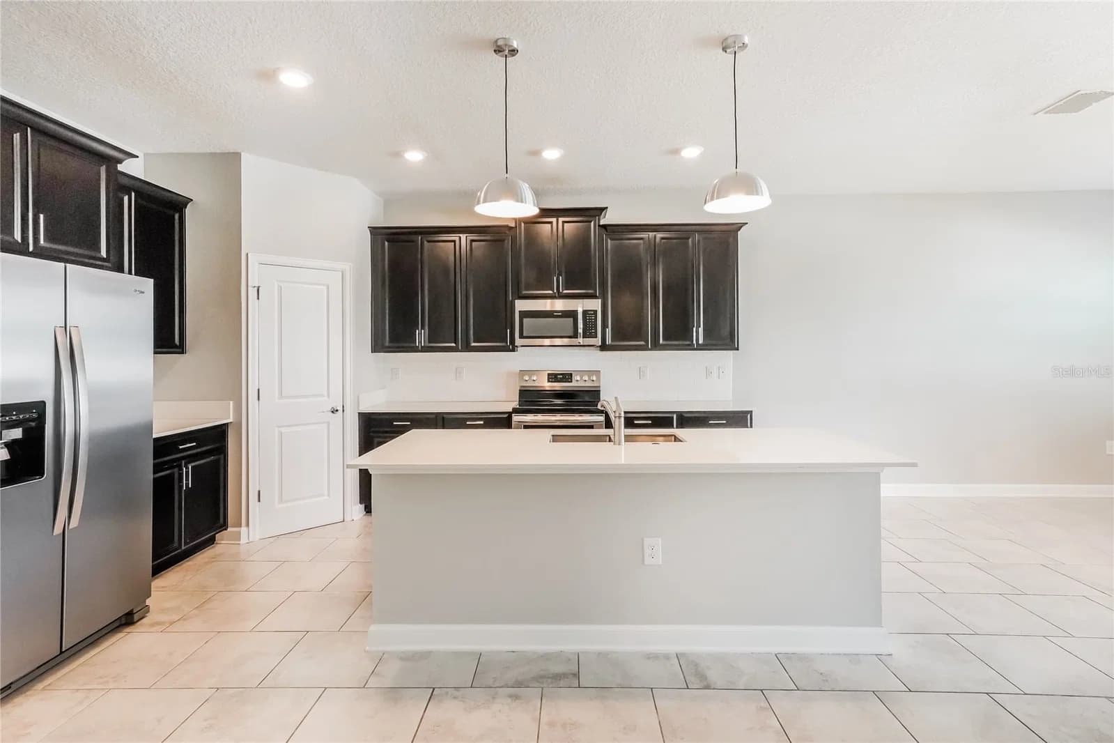 2344 CRESCENT MOON 4