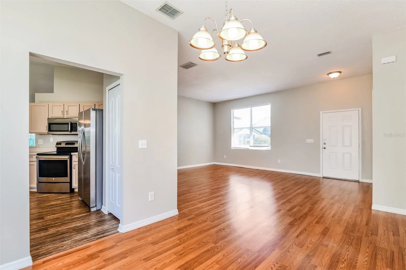 8615 CAVENDISH 3