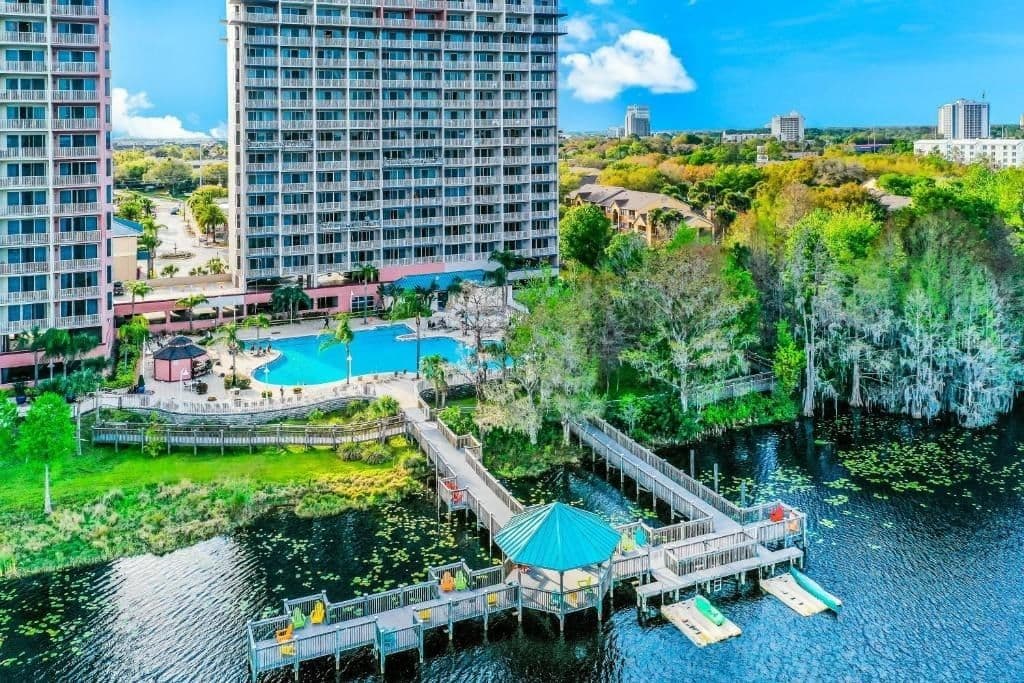 13427 BLUE HERON BEACH Drive #406, Orlando, FL 32821