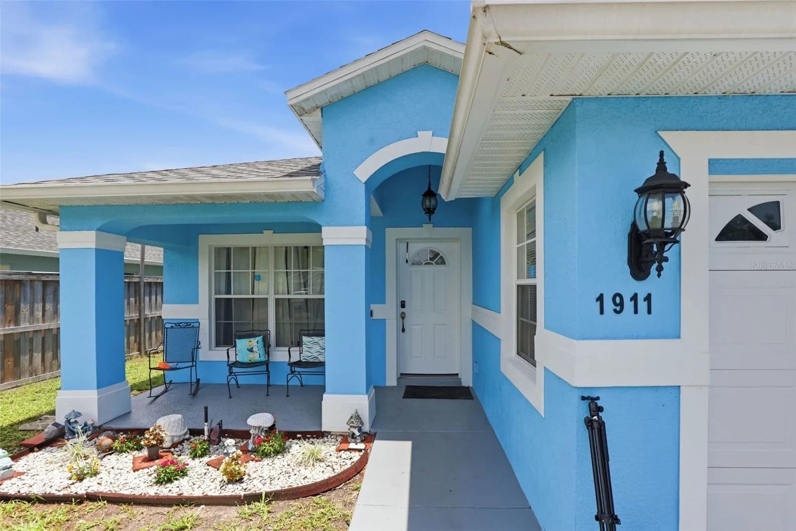 1911 GADSEN, Orlando, FL 32812 2