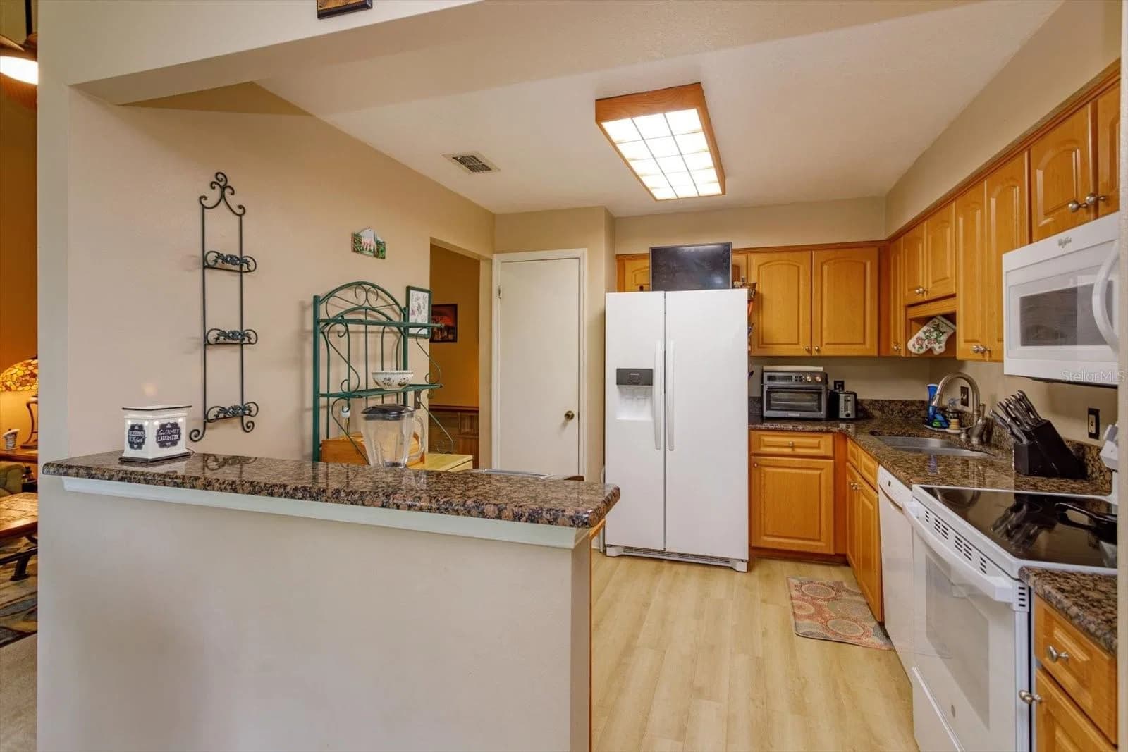 5301 WHITE CLIFF 5